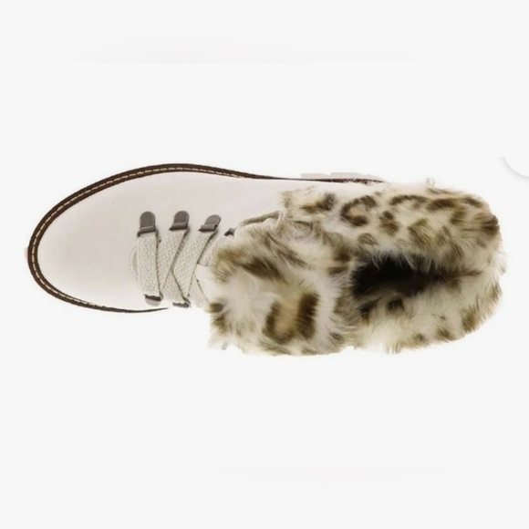 White Mountain Glamorous White Fur-Lined Ankle Boots. / Size 9 - Picture 8 of 13